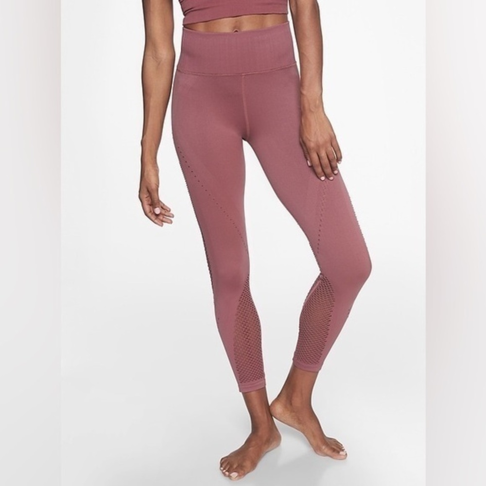 Athleta Gray Trophy Seamless 7/8 Laser Cut Tight Leggings Crushed Berry Medium